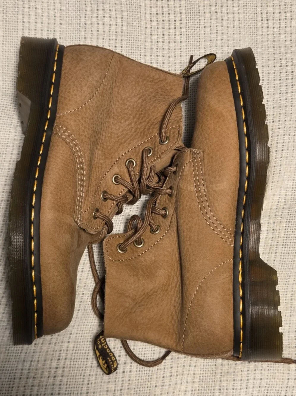 Dr. Martens 101 Unbound Tumbled Nubuck Leather Boots Tan 6M 7L Air Wair